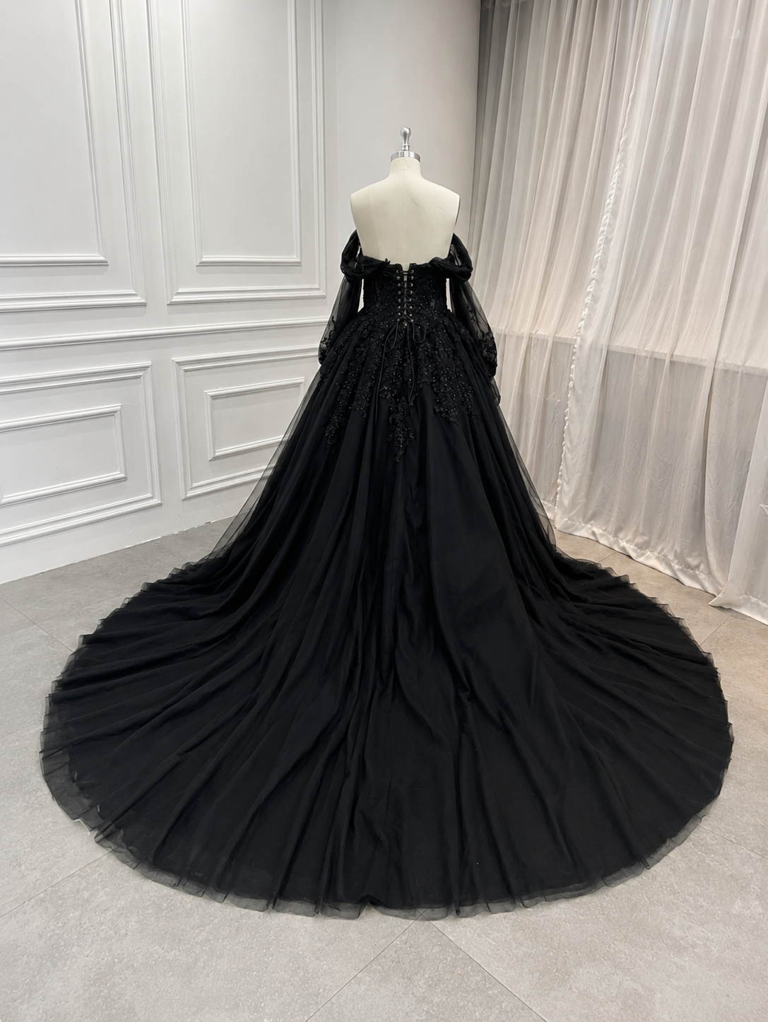 Lumine Gown
