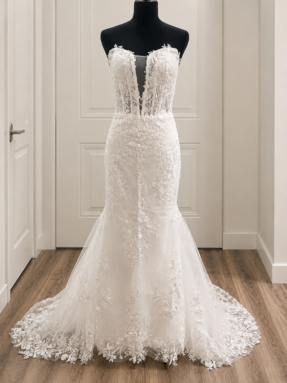 Ivory Laurel