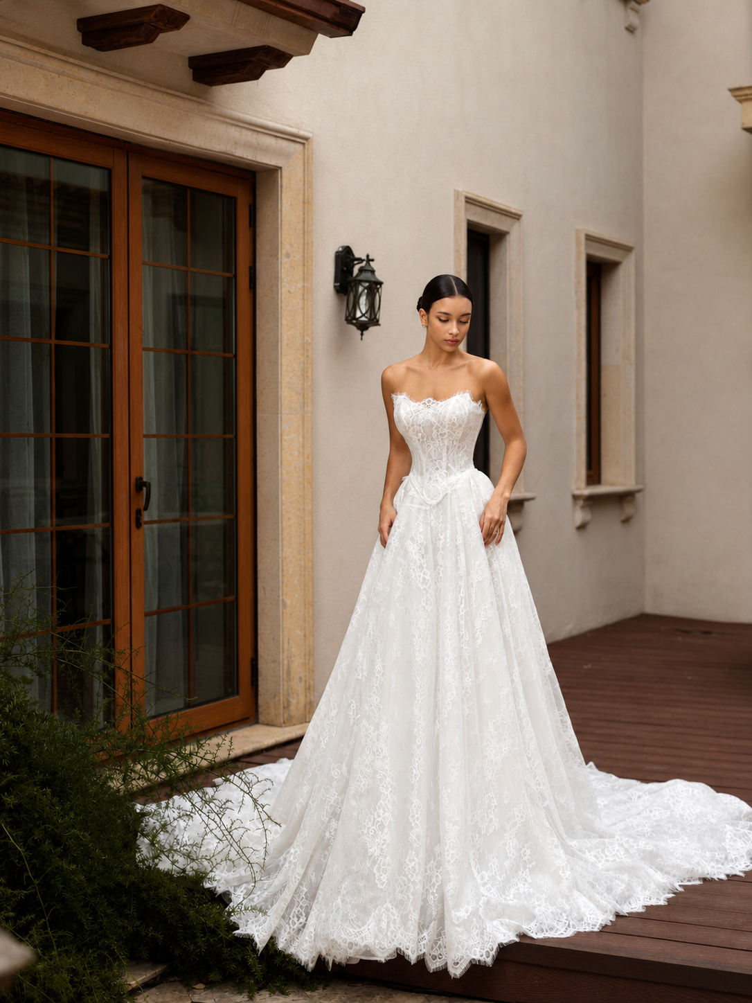 Isolde Lace